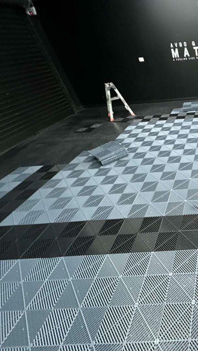 Garage Tile <b>Corner</b> for Interlocking Polypropylene Flooring | DECKO <b>DURANTE</b> (2.4" x 2.4"  x 0.7") - (One Piece)