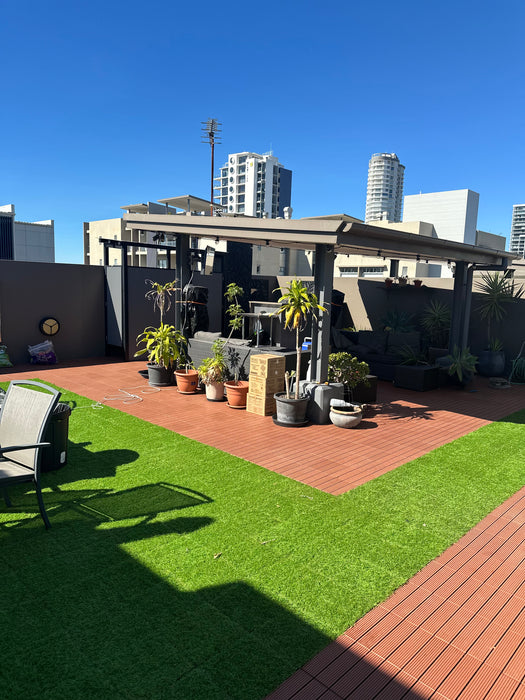 <b>Artificial Grass Tiles</b> - Premium Interlocking Turf | DECKO (11.8" x 11.8" x 0.8" tile) - (One Piece)